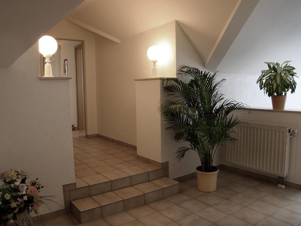 Hotel Garni Zur Bergstrasse Zwingenberg  객실 사진